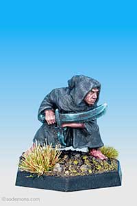 C1-24 Crouching Thief in Cloak with Sword