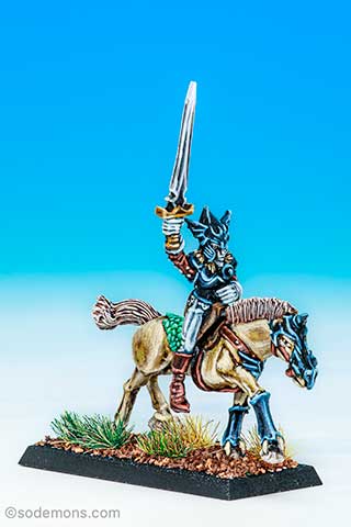 DRAG7: Helmeted Rider with sword on Horse