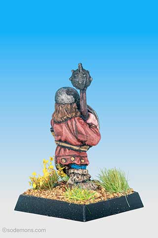 FTD4 Dwarf with Mace and Axe