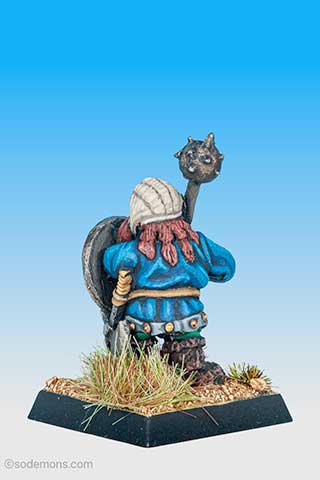FTD4 Dwarf with Mace and Axe