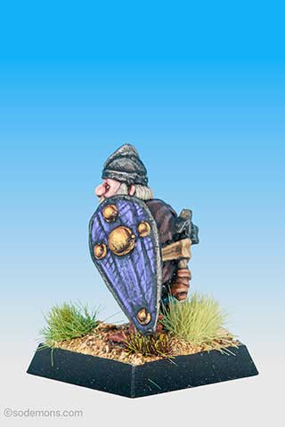 FTD6 Dwarf with Axe and Hammer
