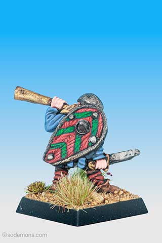 FTD10 Dwarf Trumpeter with Sword