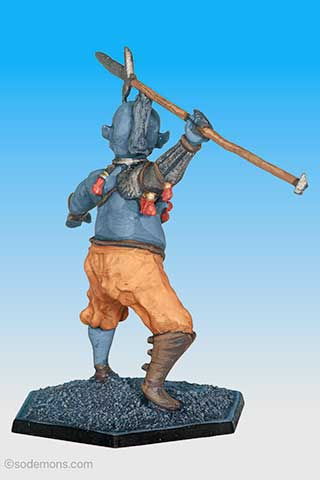OGM4 Ogre Magi w. Cross-Guarded Spear