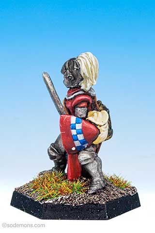 FTF94 Female Paladin with Plumed Helmet